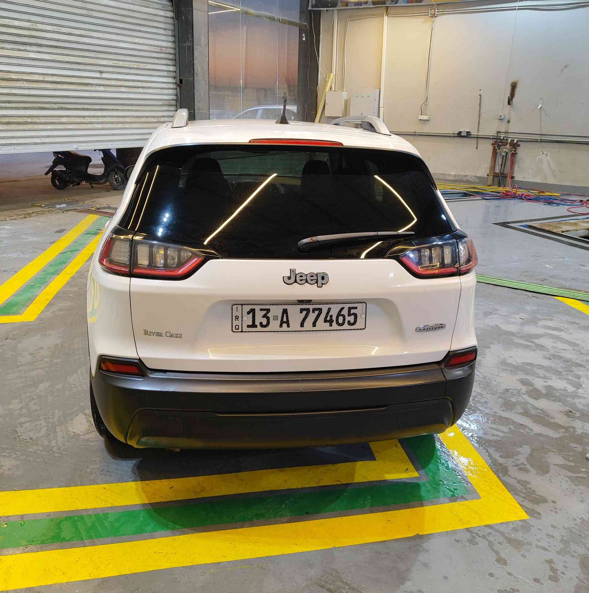 جيب بزون شيروكي موديل 19 بسمي مكينه 4 وارد امريكي سعر 130 //  ***********
