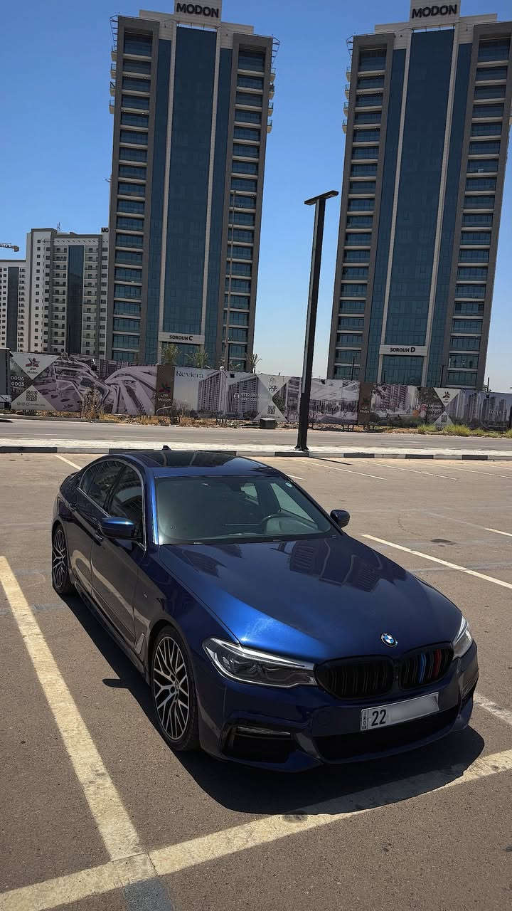 السلام عليكم .. ♥️
BMW 530i وكالة العروش كلين تايتل 
2017
M-Package بلاد من الوكالة

- محرك السيارة 

2.0 TWIN POWER TURBO 🔥

- مواصفات السيارة 

فتحة سقف 

5 بردات 

4 ابواب شفط 

كاميرات 360 درجة 

حساسات امامي + خلفي 

فول تحكم ستيران + ستيرن كاربون الياف + rpm 

نظام اوتو هولد ( AUTO HOLD)

كراسي كهرباء + خزن 

وباقي المواصفات معروفة 

السيارة جاهزة بدون أي نقص 

واحلى من الصور 

+ ( بصمتين وبصمة شاشة تحكم كامل بالسيارة من خلال البصمة ) 

- مكان السيارة : بغداد / الرصافة الثانية / المشتل 

للأستسفار ( *********** / *********** )
