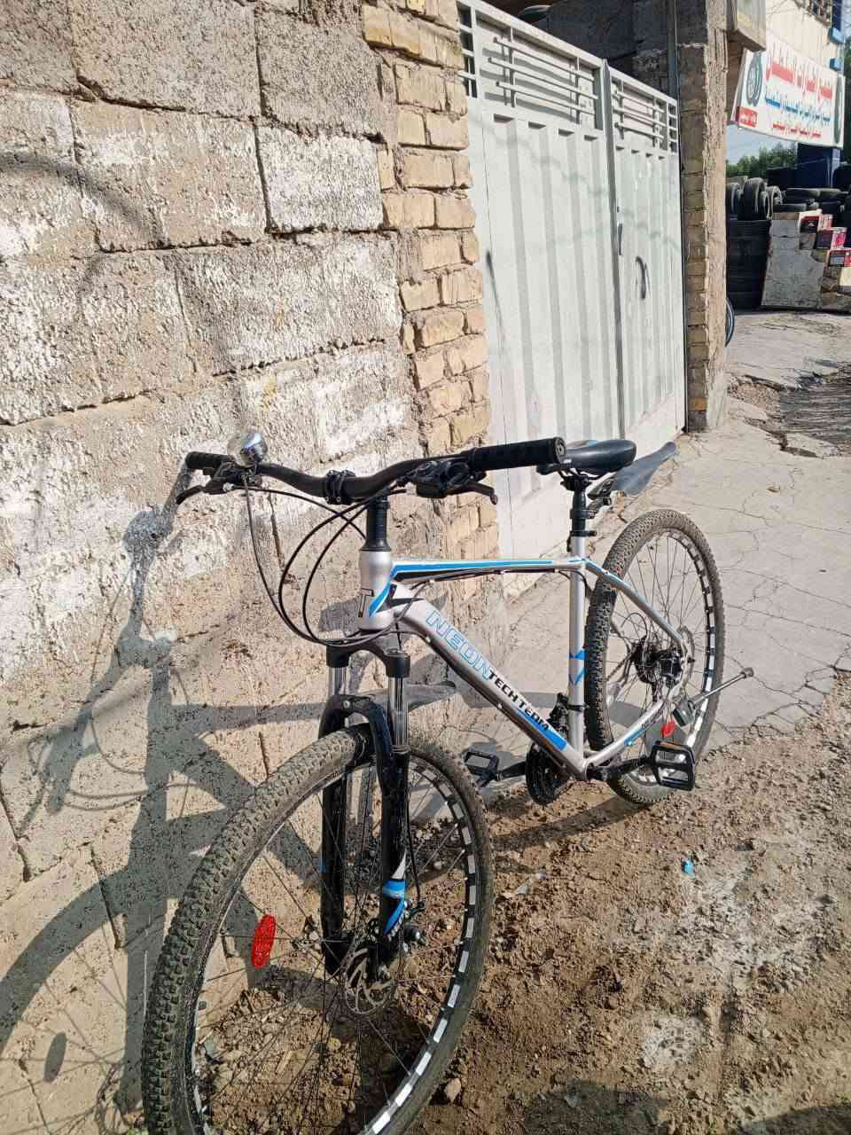 سلام عليكم بايسكل سباقي حجم 29 أكبر حجم السعر 130 بي مجال الرقم ***********
