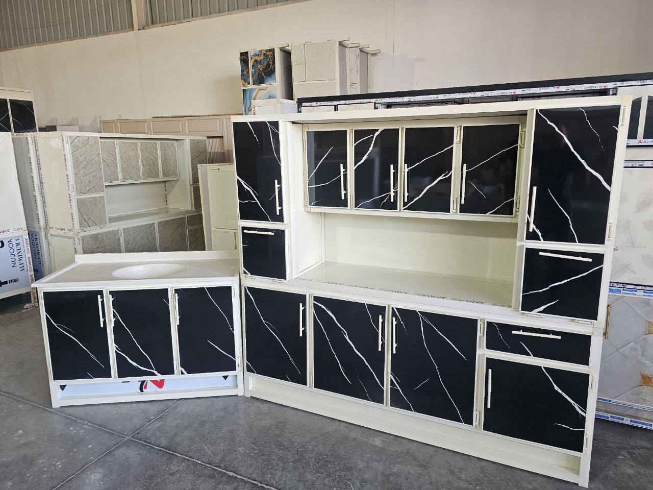 كاونتر مترين  ارضي وملحق ديكور حجل ثابت  مع سنك (متر و20 )مرمر 
السعر 315 الف   
سقف الارضي مبطن MDF


**إذا كنت صاحب هذا الإعلان وتريد حذفه لأي سبب، رجاءا أرسل رسالة إلى الدعم الفني**