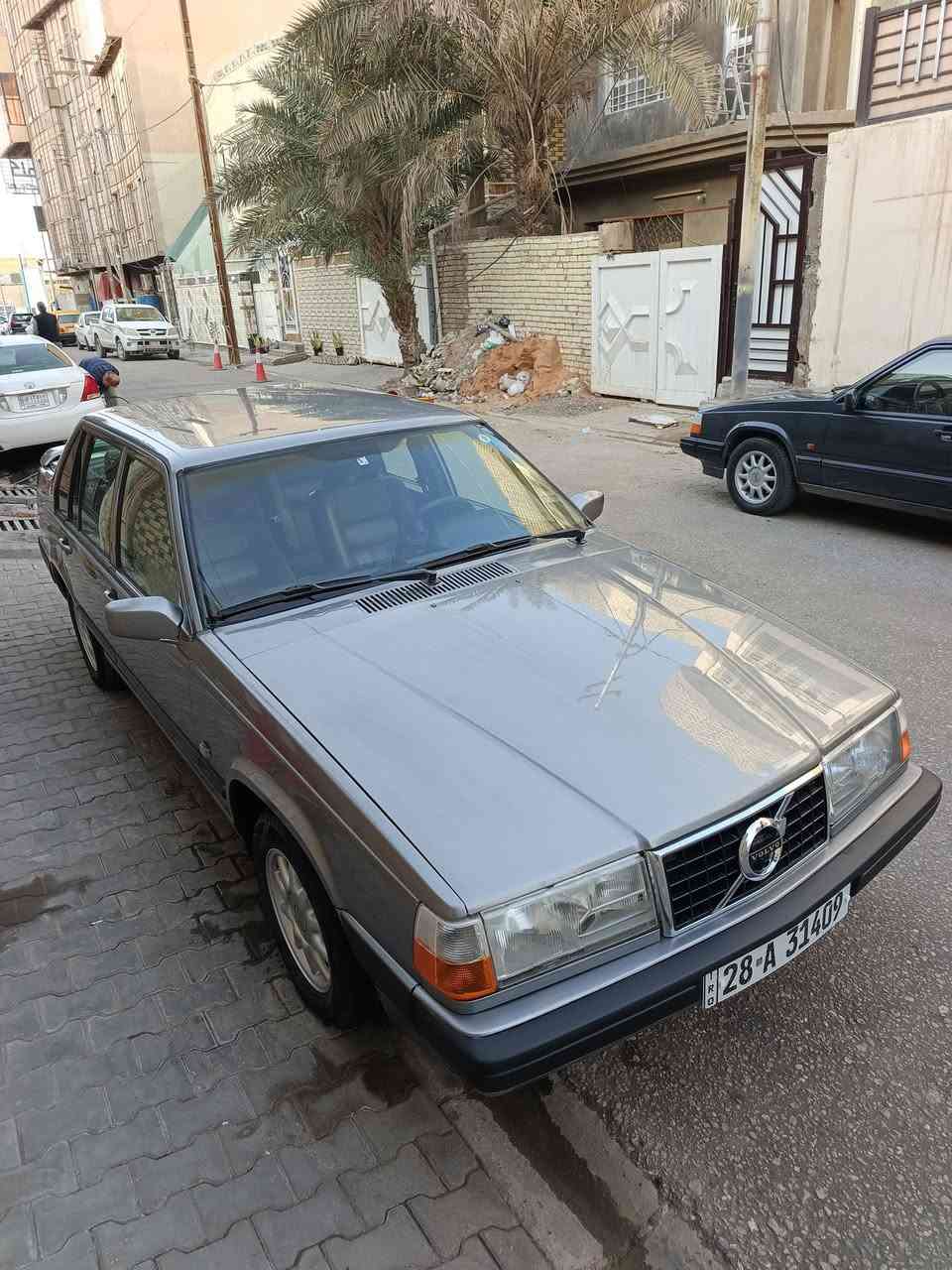 للبيع فولفو حجم ٩٤٠ موديل ٩٤ رقم نجف بسمي سنوية مجددة لغاية ٢٠٣١ محرك توربو  كفالة عامة من الخياس والكص والظربة وتكم والشاصي على الفحص جاهزة من كل نقص تبريد شغال ثلج مكاني النجف الاشرف  ***********/***********
