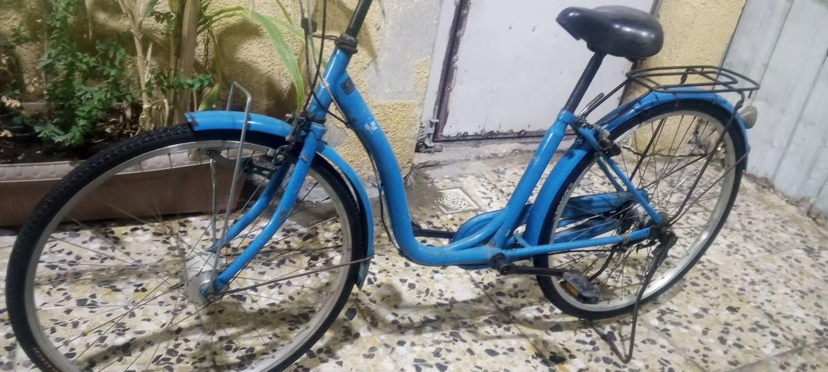 السلام عليكم بايسكل للبيع
الاستفسار الاتصال على رقم 
***********
