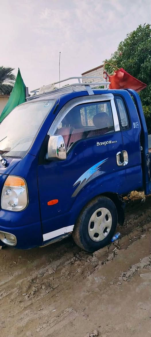 سلام عليكم كيه بنكو موديل ٧ مكينه ٣٠٠٠ قبق ابيض جديده وكير جديد رقم بابل انكليزي  تحويل مباشر بيها رشات صبغ مكفوله من الضربه مكان نجف الاشرف ***********
السعر 75 وبي مجال حك الجية
