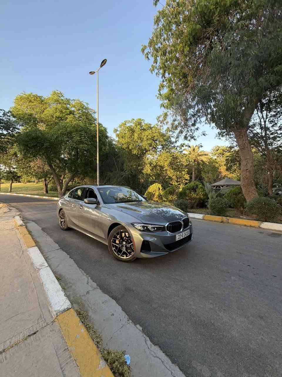 السلام عليكم
للبيع BMW 330i موديل 2025 وارد امريكي قطعتين صبغ فقط
اللون سلفر
ماشيه 25 الف السياره جديده كلش كامله من كلشي صفر مسج 

الضرر قطعتين صبغ باب السايق و خلف السايق و الجاملغ الخلفي بي بارد ايرباكات سليمه كلها فقط مال البرده طاك جهة السايق
فول مواصفات ميحتاج اكتبهن معروفه مواصفات ال330i
سعرها بسعر موديل ال23 و 24

السعر المطلوب 339$ وبيها مجال
صور الحادث و رقم التليفون موجود داخل المنشور شراي خابرني وتشلع عيوني
***********
