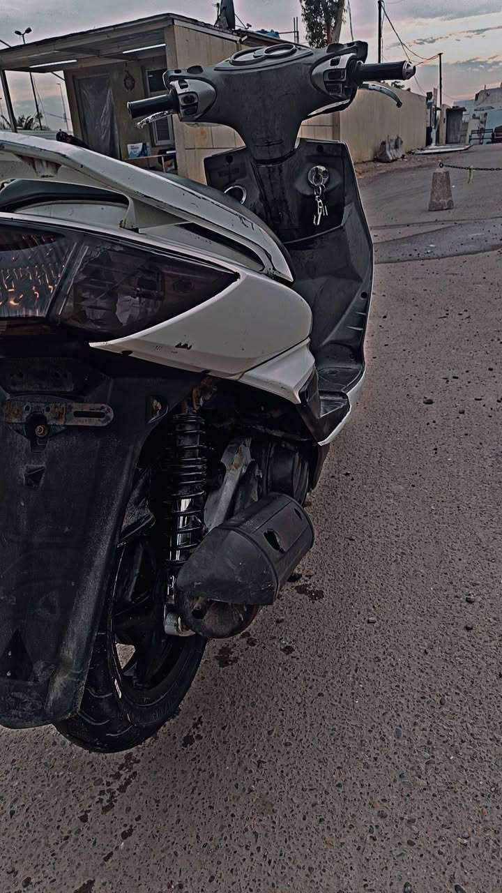 سلام عليكم حبايب
سكنس للبيع دراجه نضيفه كلش مكينه وكشر دراجه متعوب عليه كله كامله +سيت كلجات اضافي كامل + كور بلادي نضيف + فاكيوم رياضي كله تجي ويه دراجه دراجه معروضه للبيع

لمكان: بغداد الاعظميه قرب مستشفى لنعمان

الرقم :***********
