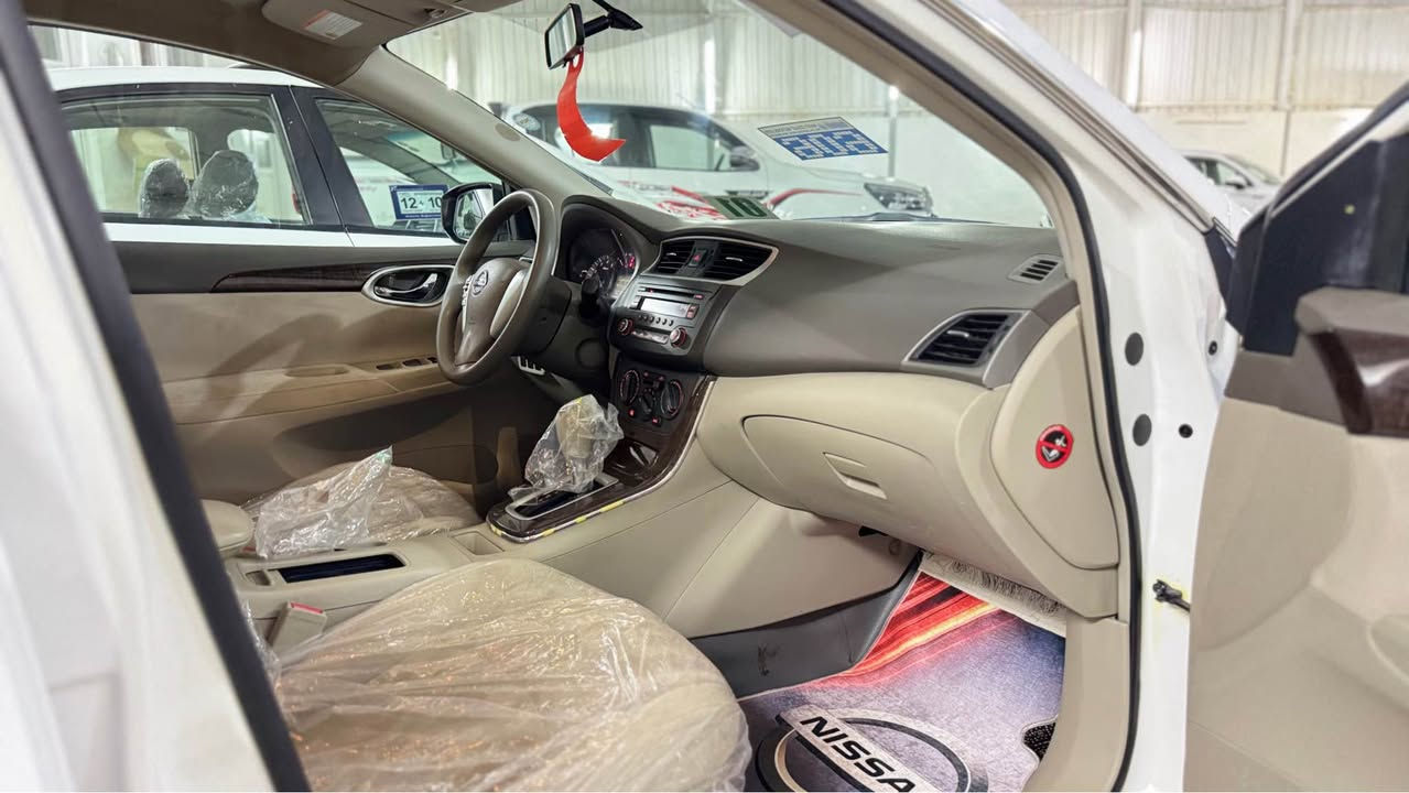 سلام عليكم
نيسان سينترا موديل 2014، سيارة فول مواصفات بصمة، تبريد مركزي، داخل أصفر ،وارد خليجي ،تحكم استيرن ،ايدة نيكل 
سنوية جديد شوط التحويل ثاني يوم، كير محرك بشرط 
سعرها 98$ ورقة و بيها مجال للطيبين
عنواني كركوك 
رقم الواتساب(***********)
رقم السيم (***********) كركوك, العراق
