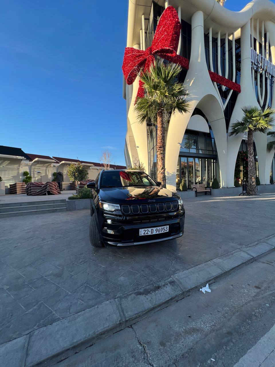 جيب كومباس
موديل 2022
 
فئة high altitude
اعلى فئة بالكومباس
محرك 4 سلندر 2400 المرغوب
———————————————
ماشية 40 الف مايل حقيقي 
رقم اربيل 
تحويل ثاني يوم

المـــــــواصـــفــــات

-رادار امامي 
-رادار خروج عن مسار 
-بصمة تشغيل 
-تشغيل عن بعد
-صندوق شفط
-بصمة ابواب 
-هند أبريك بصمة
-اطفاء ذاتي
-شاشة كبيرة
-كامرة خلفية دوارة
-تحكم أستيرن
كشنات جلد بالكامل+ كهربائي وخزن
-تبريد قطعتين
-تبريد خلفي
-كشنات امامي تدفئة( وتبريد)
-كشنات خلفي تدفئة
-رادار 360
 -لايتات زينون وليد بلادي
-لايتات وبگلايت كله بلادي
-كشافات 
-ويل كب بلادي 
-4X4 
-ماوس تحكم وضعيات للقيادة
-drive mode
-تحديد سرعة 
-كيجات الكتروني
-داخلي وخارجي اسود بلاك توب 
-دبل كير
-شاشة تدعم ابل كار بلي
-مراية تعتيم
-مراية جانبية رادار وهيتر 
-نظام الصوت الباين و أم بي فاير
-أدوات احتياطية وسبير 
-گاعيات بلادي 
و بعد بيها هواي مواصفات سعر... 180
بهذا اللون والمواصفات ماكنة 2400 (وحيد)
_________________________

حادث خفيف بس چاملوخ امامي سكن 
و باب سكن صبغ
ارباگات سيستم
⭕️ بدون دواخل بدون شاصي بدون لغود كلها بشرط 
جدام وخلفي كبس 
كلها بلادي....*********** أربيل, العراق
