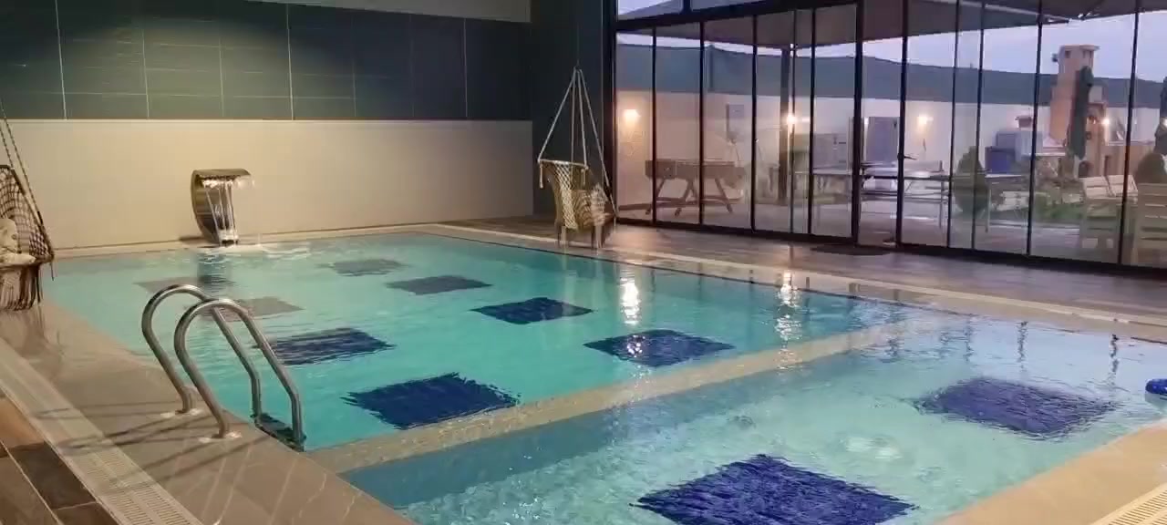 السلام عليكم..مزرعة رقم ٢١٢ بلد مدخل ٣ 
تتكون المزرعة من
مسبح حار كبير للصغار والكبار نقاوة الماء  ١٠٠ على ١٠٠
غرفه 
صاله
مجمع صحي عدد ٢
جلسات عدد ٤
منضدة فيشه كرة طائرة العاب اطفال 
باربيكيو كامل 
كهرباء ٢٤ ساعة
سبالت كراج نت خدمه توصيل 
للحجز واتساب ***********
موثق شركة المصطفى لسياحة المسابح 
موثق تطبيق اجرلي 
انواع المزارع في البصرة الحلة بغداد بلد ديالى موصل دهوك اربيل شقلاوة زاخو سليمانيه ودولة اذربيجان
