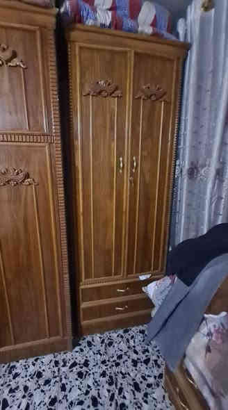 عندي غرفة صاج عراقي 6 بيبان كاملة نظيفة  رايدهة مليون وبيه  مجال عنوان الحرية الخطيب زراعي الاستفسار على
 الرقم *********** او واتساب
