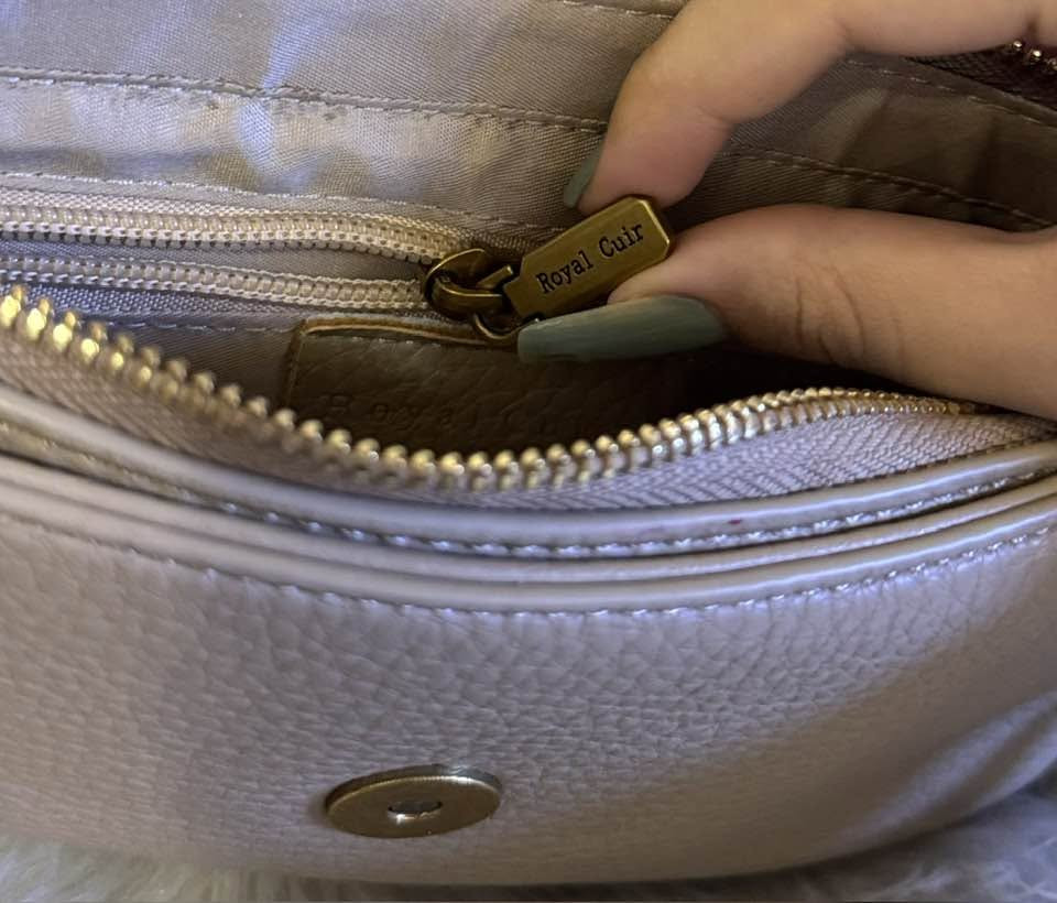 حقيبه ماركه Royal Cuir


**إذا كنت صاحب هذا الإعلان وتريد حذفه لأي سبب، رجاءا أرسل رسالة إلى الدعم الفني**