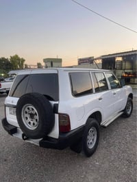 محسن • ٢٠٠٢ • كالار