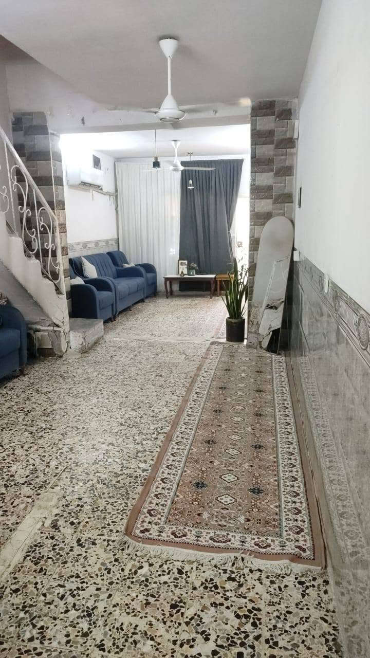 السلام عليكم
نص قطعة للبيع لمساحه 72
قطاع 8 خلف مطعم حنش 
***********
