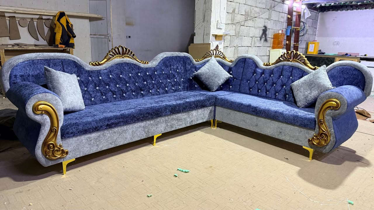 ⸻

✨ إعلان معمل الأمين الملكي للقنفات والجلسات العربية ✨

🔹 نوفر لكم أجمل وأحدث التصاميم للقنفات والجلسات العربية بجودة عالية
🔹 خامات (قماش) فاخرة ومتنوعة تناسب جميع الأذواق
🔹 تنفيذ حسب الطلب وبأدق التفاصيل

📏 المتوفر لدينا:
✔️ جميع القياسات (صغير – وسط – كبير)
✔️ تفصيل حسب المساحة المطلوبة
✔️ كادر متخصص بخبرة عالية في التصميم والتنفيذ

🎨 أنواع القماش:
▫️ قماش تركي فاخر
▫️ قماش مخملي ناعم
▫️ قماش مقاوم للبقع وسهل التنظيف
▫️ ألوان متعددة حسب الطلب

📍 العنوان: كركوك – الحي العسكري – قرب جامع خديجة

📞 للاستفسار والحجز: ***********

🔥 شغل نظيف – أسعار مناسبة – تسليم سريع 🔥 كركوك, العراق
