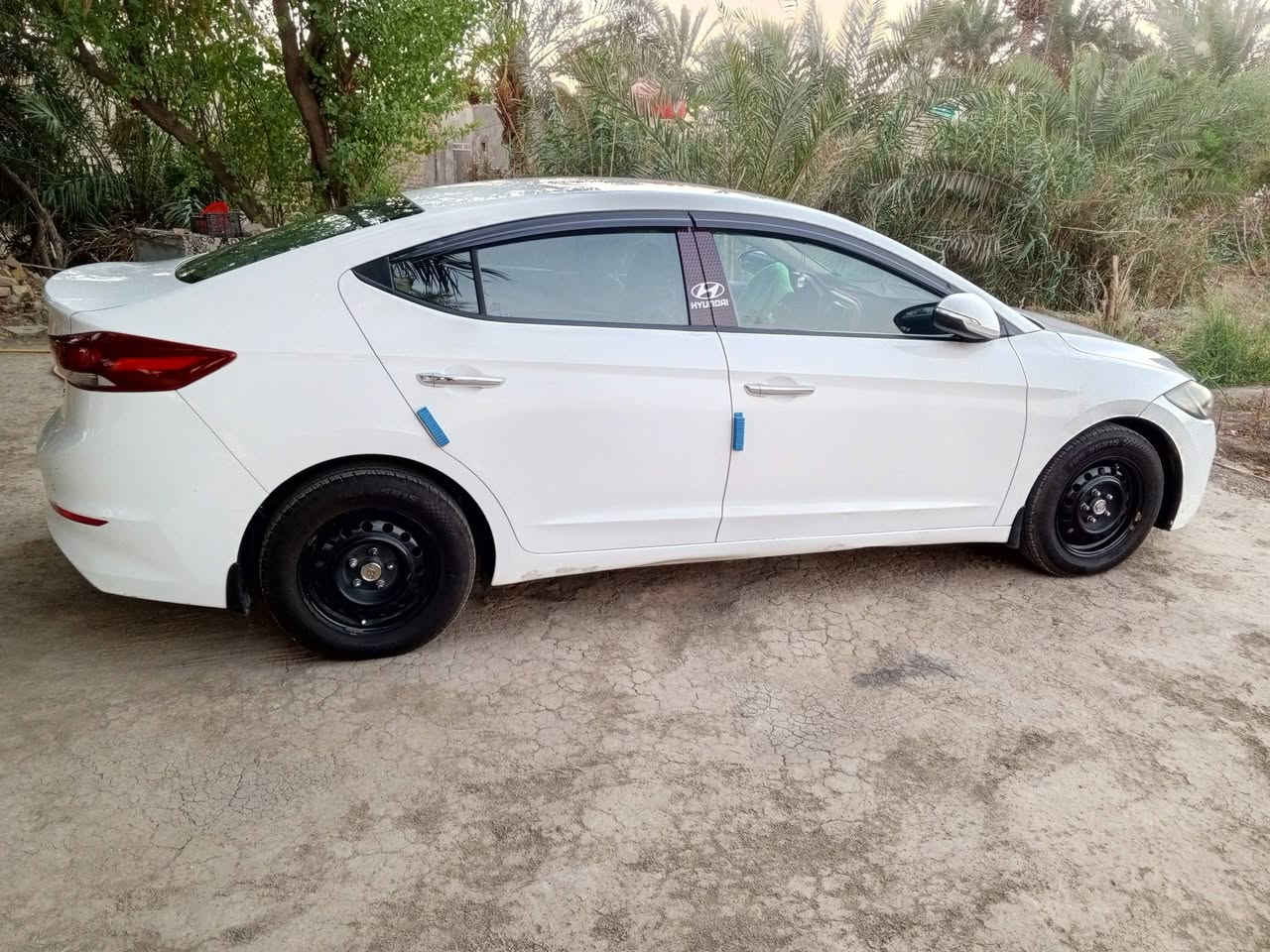 النترا للبيع مديل 2017 خليجي كفاله ما عده بل جاملغ الكدام شويه بدون معجون حداديه جديده تبريد ثلج 🥶 مكينه 2000 كامره دوار + شاشه +حساس خلفي *********** سعر خاص ما متواجد ع فيس
