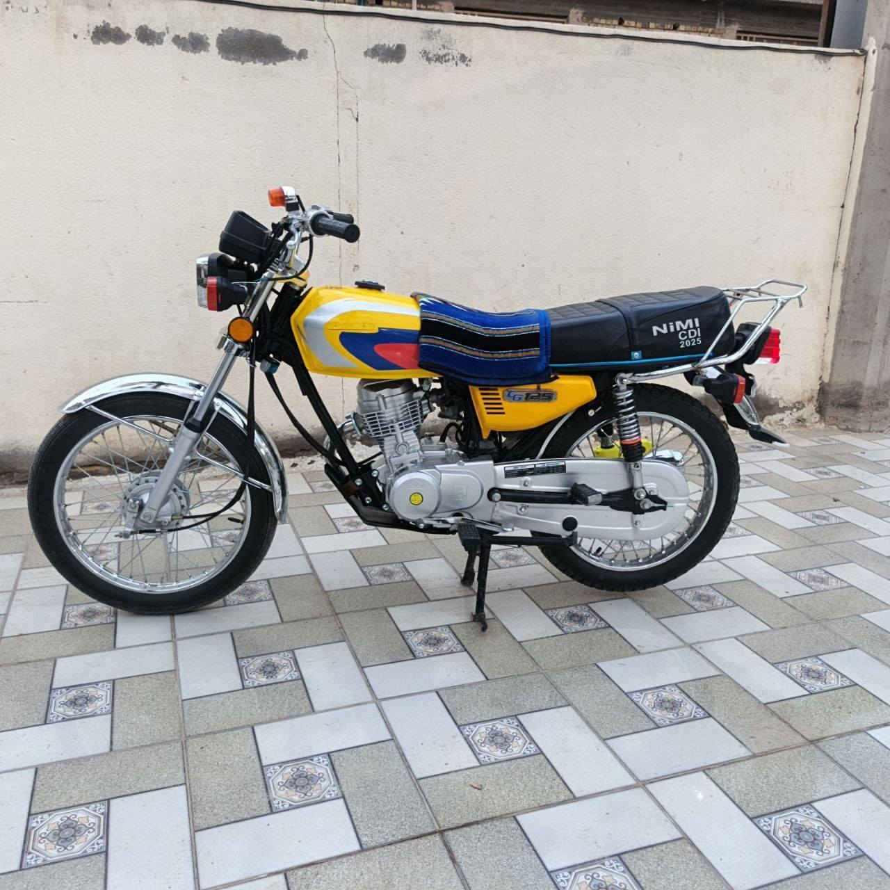 سلام عليكم حبايب نامه متياز مكفوله عامه موديل 2025 مكان القاسم السعر 700 وبيهه مجال قليل حك الجيه رقم الهاتف ***********
