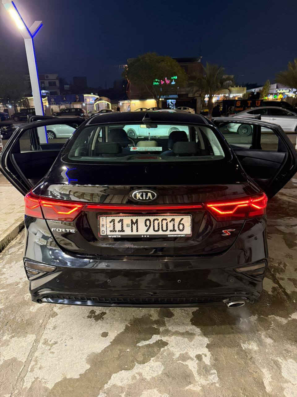 كيا فورتي موديل ١٩ فئة s وارد أمريكي ماشية 65السيارة فتحة ظربتها دعامية وقبغ الجنطة كما موضح بالصورة  سعرها ١٣٥وبيها مجال مكان بغداد البياع ***********
