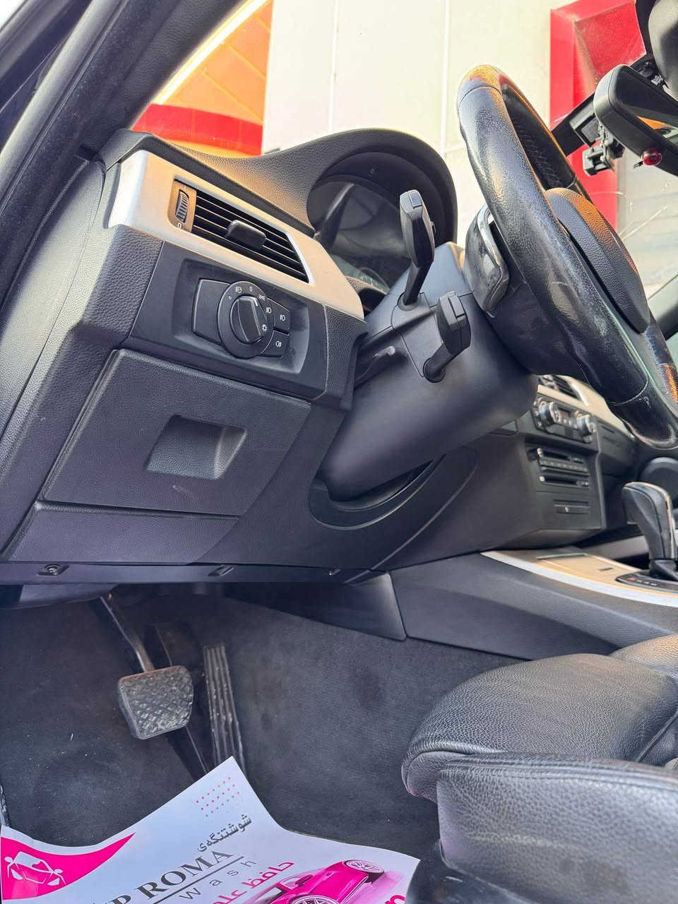 BMW E93 M3 ( N54 )
السلام عليكم 
البيع / مراوس (حسب القناعة) 

BMW E93 M3 ( 335I ) 2009
3.0L Twin turbo N54 - 6HP gearbox

  سياره شاصي اصل M3 
محول كير محرك 335 لوك اوربي مع كامل الصيانة قبل الشد صونده صونده.
كير محرك شرط. حدادية بصحة جيدة جدا. دواخل نظيفة. راديتر + فيت بم مع قاعدة كاملة جديدة اصلي BMW group. 
موصفات M package معروفه. بصمه. تحديد سرعه. تحكمات استيرن. حساسات بارك.  كشنات فول تحكم كهرباء مع الذاكرة الخزن وضعيات. دشبول شاشة ماوس. تبريد ثلج ب عز الصيف قطعتين. تغيير نمر شفتات و مواصفات اهواية غيرها... كل الكهربائيات شغال الضفيره كلها من الدعاميه ل الدعاميك ما بيها جطل على وضع الشركة. السياره على الدهن الاصلي و البنزين السوبر...على محسن هم تمشي طبيعي.
وارد اوربيي داخلة كلين ييها طخة بالعراق بالدعامية الوراه بدون دواخل. صبغ جديد للجمالية و عندي كل الصور قبل الصبغ و ايضا كل الصور قبل وبعد تغيير المحرك. 

4 ويالة BBS اصلي توسايز وية تايرات جدد مشدودات من كم يوم. دههن كير محرك جديد. فلتر دهن بوش اصلي. 
✅الدبلات بليشتاين . 
السيارة نشطة حيل ... حسب الآراء بالنت تكون اسرع 
من ال 330 الحديث 2023/2024 او بنفس التسارع.
رقم السياره اربيل.

اي استفسار ال واتس اب مفتوح
*********** 
📍 كركوك
130 💵
