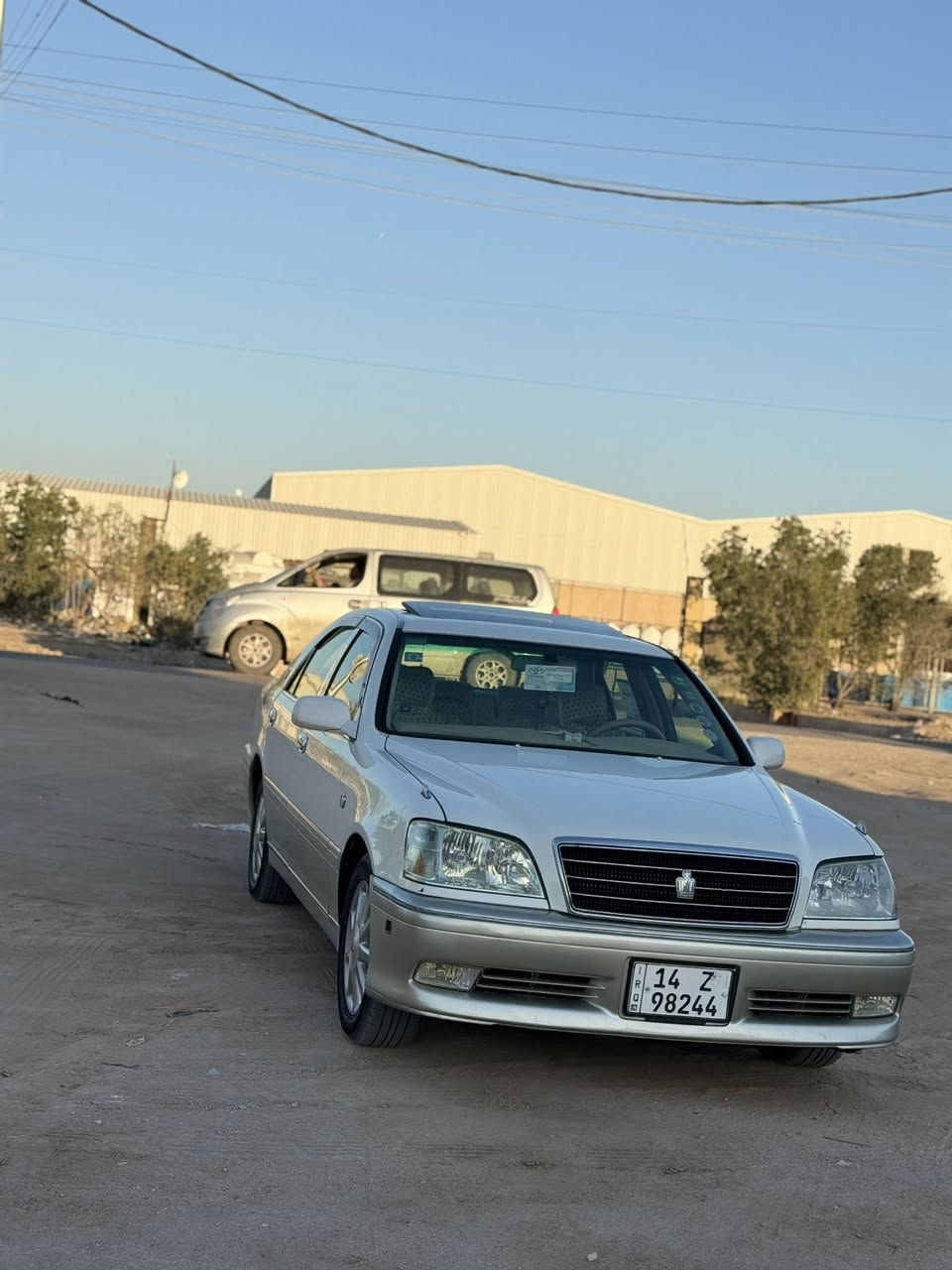 يا الله سلام عليكم
ملكه جنون كراون للبيع 
سياره فول مواصفات دكمتين 
 سياره فتحه وبرده خلفيه مرايات ام الشاير سياره جديده علا آخر حبابه ماذب عليه ربع سياره جاهزه 
رقم بصره دولي قرار 48 سياره بسمي تحويل ثاني يوم 
عنوان سياره بصره ابي الخصيب 
سعر 145 وبيع مجال 
رقم ((***********))
