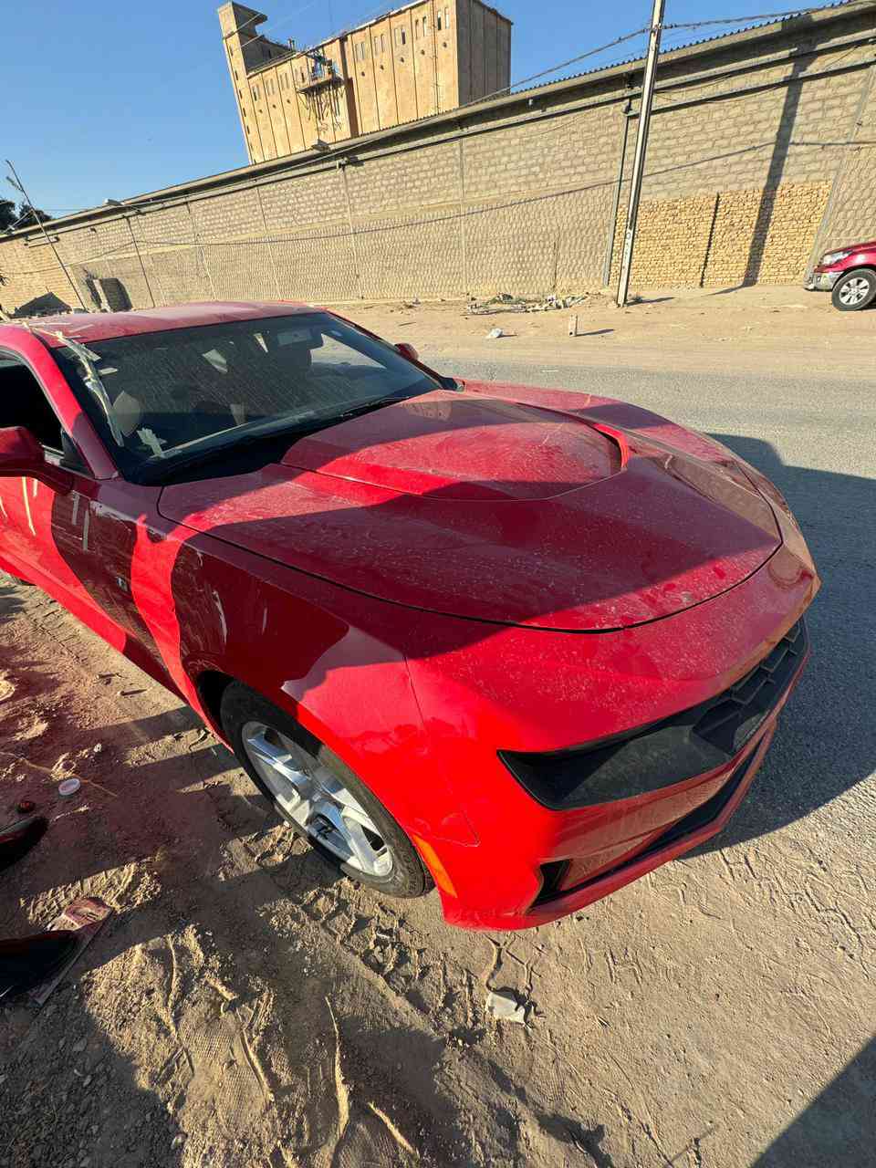 ياالله
كامارو موديل 2023 
حادث بجم تبديل جاملغ +بنيد 
بدون رقم 
محرك 2000 تيربو 
السعر 135
***********
