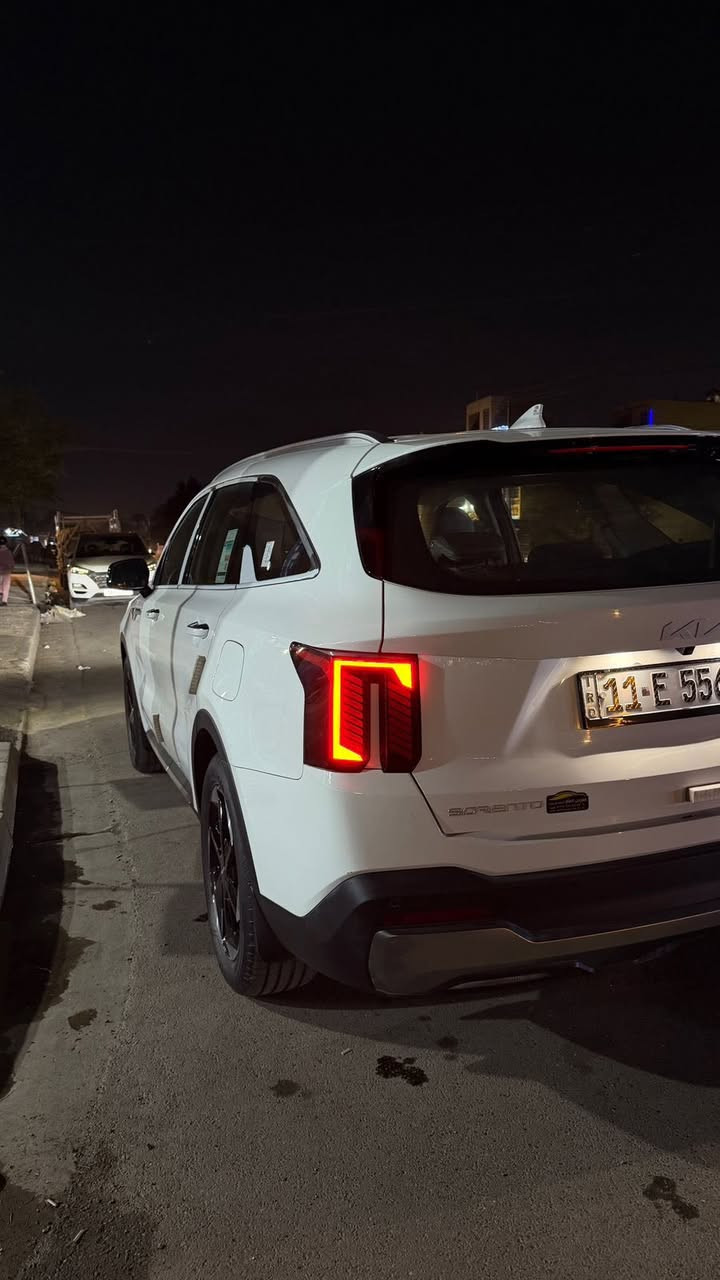 سلام عليكم
سورنتو 2024 

سياره مواصفاته معروفه V6

ماشيه 32 الف 

بيه شبر بلباب مالجنطه 

مكان السياره حي العامل 

الاتصال (‭0771 271 9762‬)
