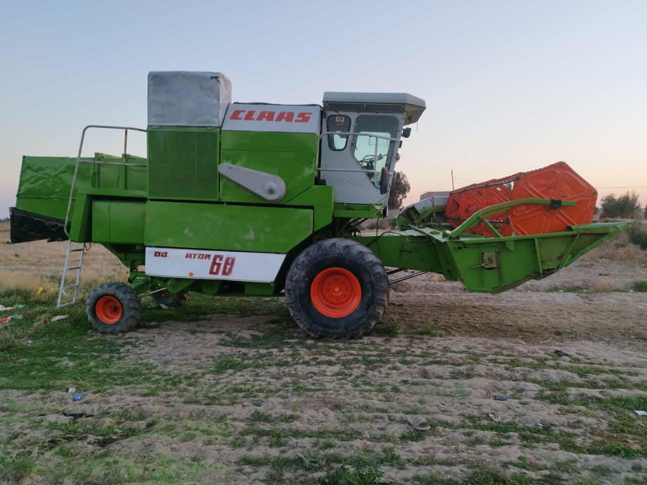 السلام عليكم مكلف بلنشر  حاصوده للبيع جاهزه ادامه كامله تبريد شغال  موديل 97 منفيس
للتواصل ***********
