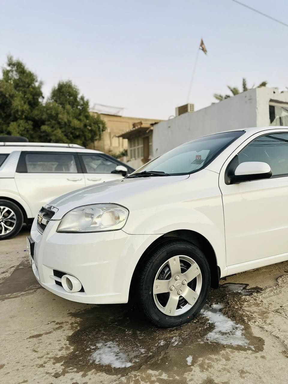 السلام عليكم
للبيع شوفرليت أڤيو
موديل 2015
مكينة 1600 مسكر
كير مكينة حدادية كله جديد
منظومة تبريد جديده ثلج
تخم تاير 
حداديه امامي خلفي
السياره بيها رشه بالباب الخلفي فقط
الباقي كله كفالة شرط الفحص
بدون لابارد ولاضربه
السياره جاهزه للأخير ربع متذب عليها
السياره بأسمي سنويه لل 27
العنوان الديوانية
للأستفسار ***********
