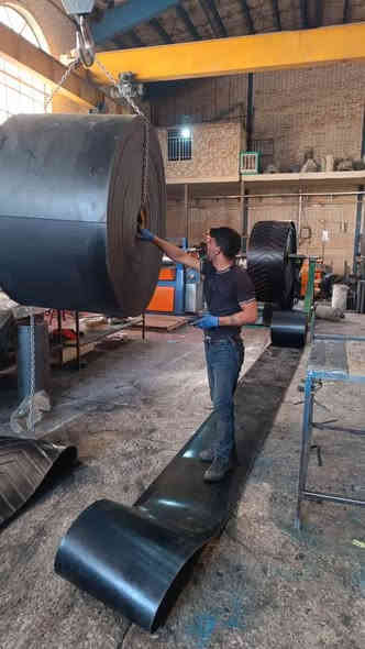 � شركة المستقبل للاستيراد حزام الناقل 🔹

للـاستيراد والتجهيز المباشر لجميع الأدوات الاحتياطية لمعامل:

🏗️ الكونكريت (الجاف والرطب)

🛣️ الأسفلت

🧱 البلوك

⚙️ الكسارات

📦 المتوفر لدينا:

1️⃣ قوايش ناقل المواد

2️⃣ كيربوكسات براين

3️⃣ كيربوكس قوايش

4️⃣ بوايات سمنت بجميع القياسات

5️⃣ هزازات مواد بجميع الموديلات

6️⃣ براينات الإسمنت كافة الأنواع

7️⃣ جكات الهواء ومستلزماتها

8️⃣ رولات القياس بجميع الأحجام

9️⃣ فلاتر سايلو الإسمنت

🔟 خلايا الوزن الكورية الأصلية

1️⃣1️⃣ شاشات المواد

1️⃣2️⃣ عدادات الماء (ميكانيكي وإلكتروني)

🛡️ جميع الأدوات بضمان حقيقي لمدة 3 سنوات

🚚 خدمة توصيل إلى جميع محافظات العراق

📍 موقعنا: بغداد – باب الشيخ

📞 ***********
واتساب    ***********-***********
