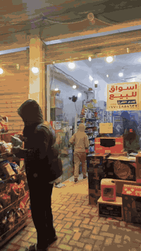 ‼️اسواق للبيع لعدم التفرغ‼️

الاسواق تحتوي على 5 عارضات ملك لصاحب المحل وثنين مجمدات وسفينه واربعة عارضات خشب (رفوف حديثة) ورفوف حديدة انارة كاملة وستة ستلات اجباس عرض وعارضة بهارات وكاشير وكرسي وجهازة ما بيها اي نقص واول اسواق بالشارع شغلها خير من الله .
العنوان📍: بغداد حي الكوفة مقابيل المخازن.
للاستفسار : ***********
