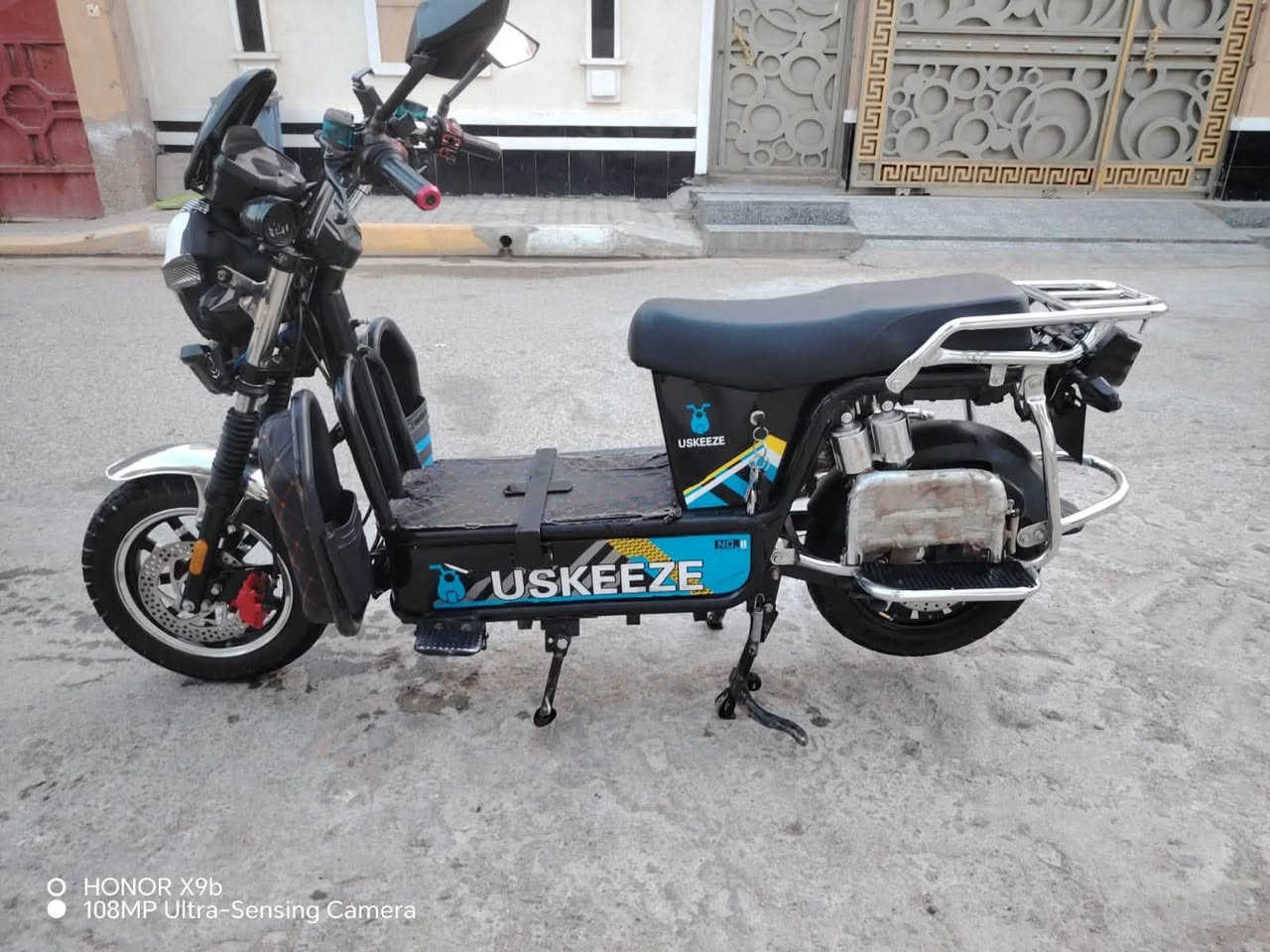 للبيع سعر 450 وبي مجال بسيط ل استفسار اتصال برقم ***********
