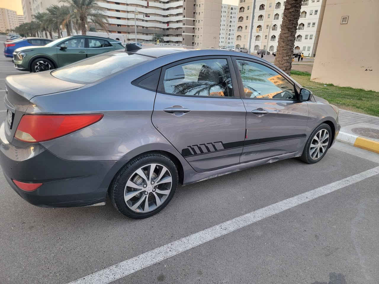 السلام عليكم
بيع او مراوس بكورلا وحاضر للفرق 
اكسنت ١٦ محرك gdi 
ماشية ١١٣ الف 
كير محرك شاصي لغد دواخل مكفووول
ضررها بامريكا بنيد وجاملغ ايسر 
بدون ايرباك وصور حادث بلمنشور
وبلعراق قبق جنطه فقط اثر رجوع على تيل 
يعني ٣ قطع بدون دوواخل 
مواصفات عادية 
رقم شمالي تريد وكالة تريد تحويل كلشي موجود 
نواقص السيارة 👉
١-الصدر نص عمر 
٢-خدوش بلقمارة بسيطه اثر جلب مدري بزونة 
٣-رصعات خفيفة بلجاملغ الخلفي الايسر والامامي 
٤-بدون براكيت دعامية خلفية 
٥-البنيد ووالصندوك بي جراد خفيف 

عارضهة ب٨٨ وبيهة مجال
بغداد بسمايا ***********
