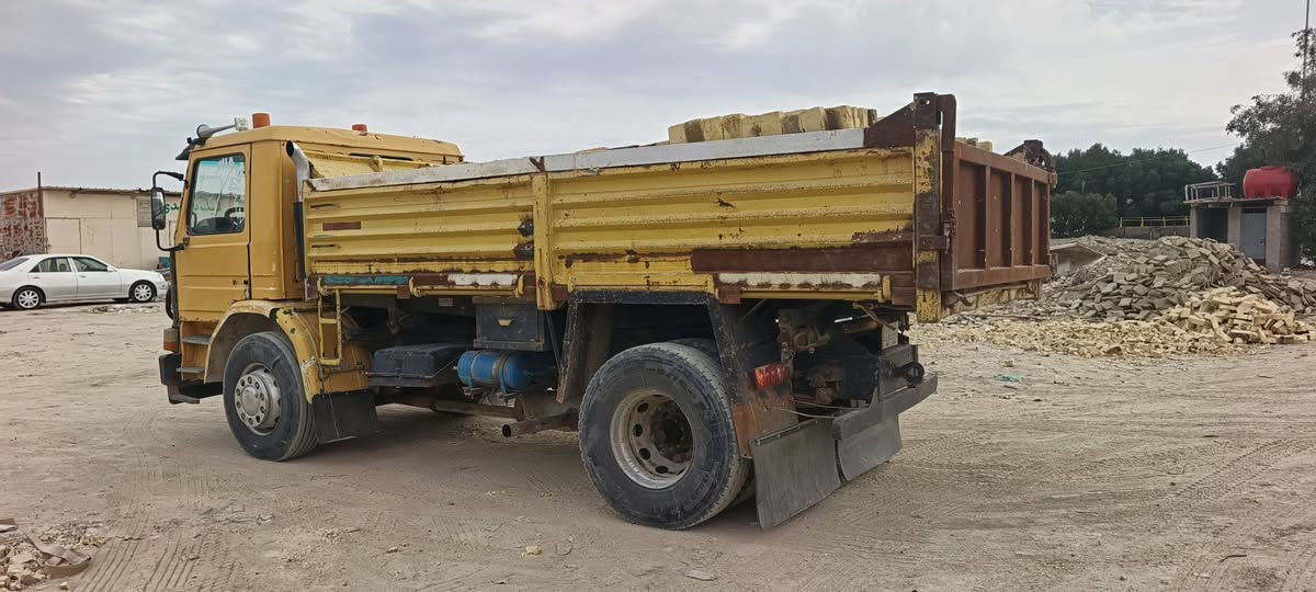 للبيع سكانيا رقم نجف بسمي سعر 95 ورقه ستفسار ***********
