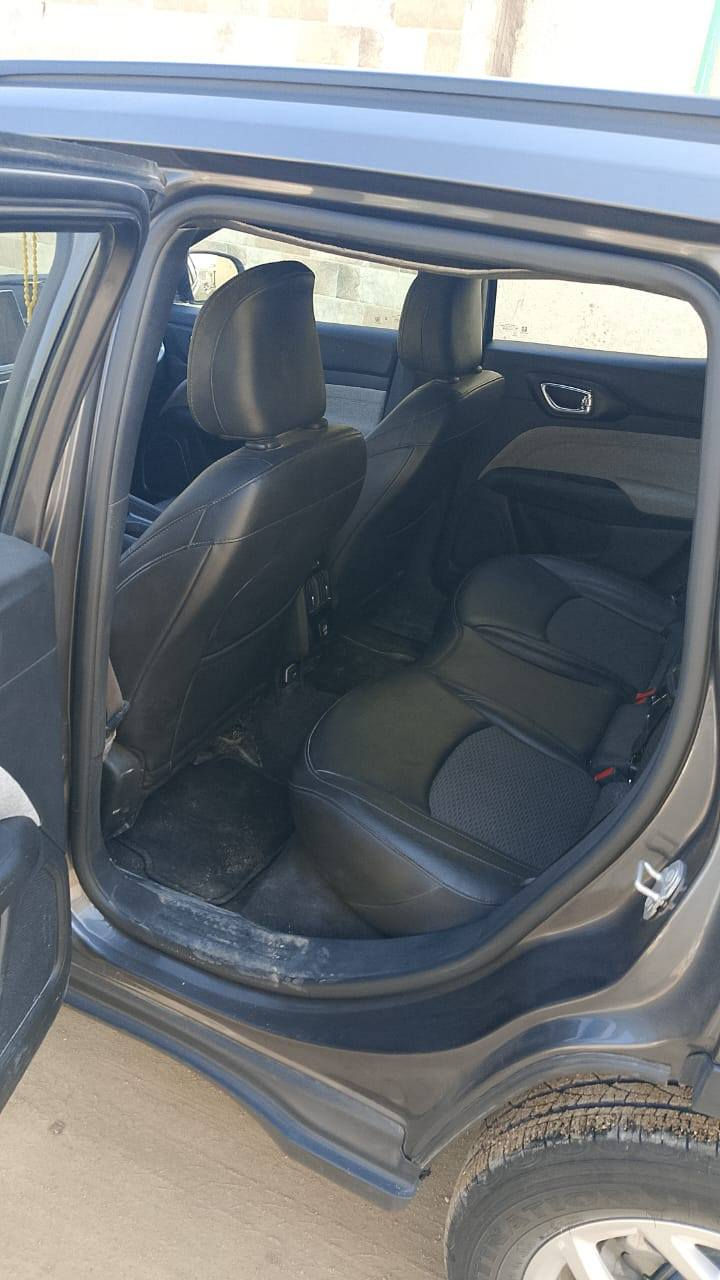 سياره للبيع جيب كبامرس السعر 148 ورقه البيع السعر السيارات البيع  رقم الهاتف ***********  السعر 148
