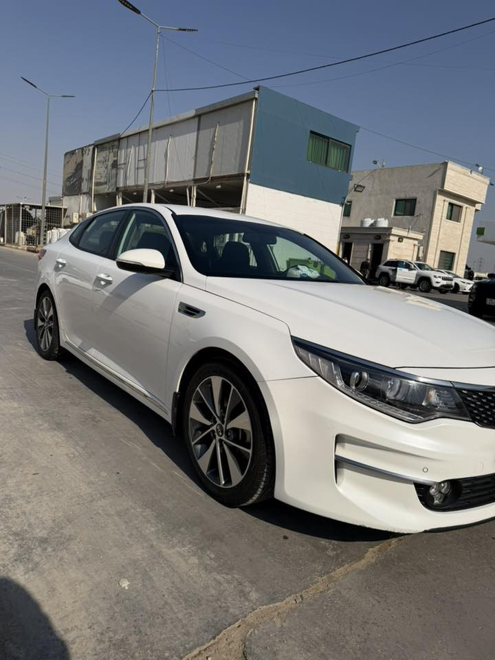 سلام عليكم كيا اوبتما بيع فقط رقم بغداد موديل 2016 فول مواصفات بصمه 2400 جديده لوك ماشيه 70 الف 
للاستفسار ***********
