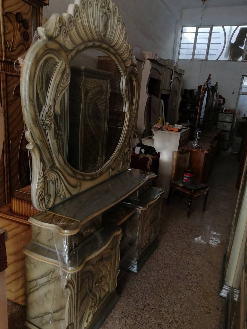 السلام عليكم غرفه للبيع ٦باب طابقين توصاه صاج صبغ حراري نظيفه السعر 800 الف وبيه مجال العنوان بعقوبه كاطون الرازي شارع ابو رباح قرب مرطبات لسيد مزاد ابو كرار الغريباوي ***********
ملاحظه اشتري غرف نوم الي عنده يدزهن ع الخاص
