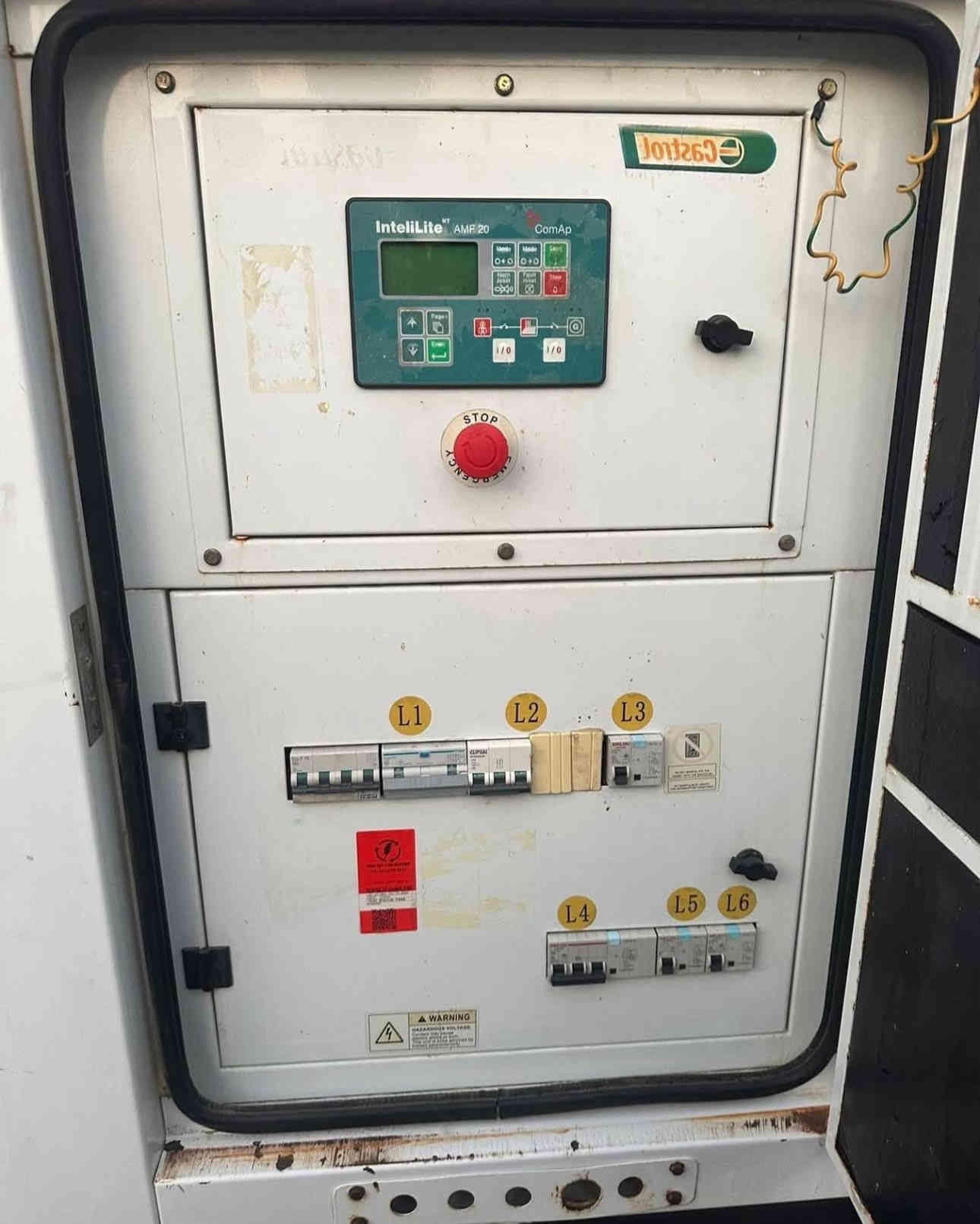 السلام عليكم 
للبيع مولد نوع بيركنز بزون انكليزي اصلي افجي ولسون
 كاتم 100%محرك 4سلندر توليد 20كيفي ثري فيز بلادي
وارد استرالي منضومة حماية فول اوتو اطفاء وتشغيل ذاتي 
المولد مشتغل قليل جداً برغي ما مفتوح بيها شرط الحمل
العنوان//بابل-الشوملي-سريع البصره 
للأستفسار//***********
متوفر توصيل 🚚 الى جميع المحافظات
