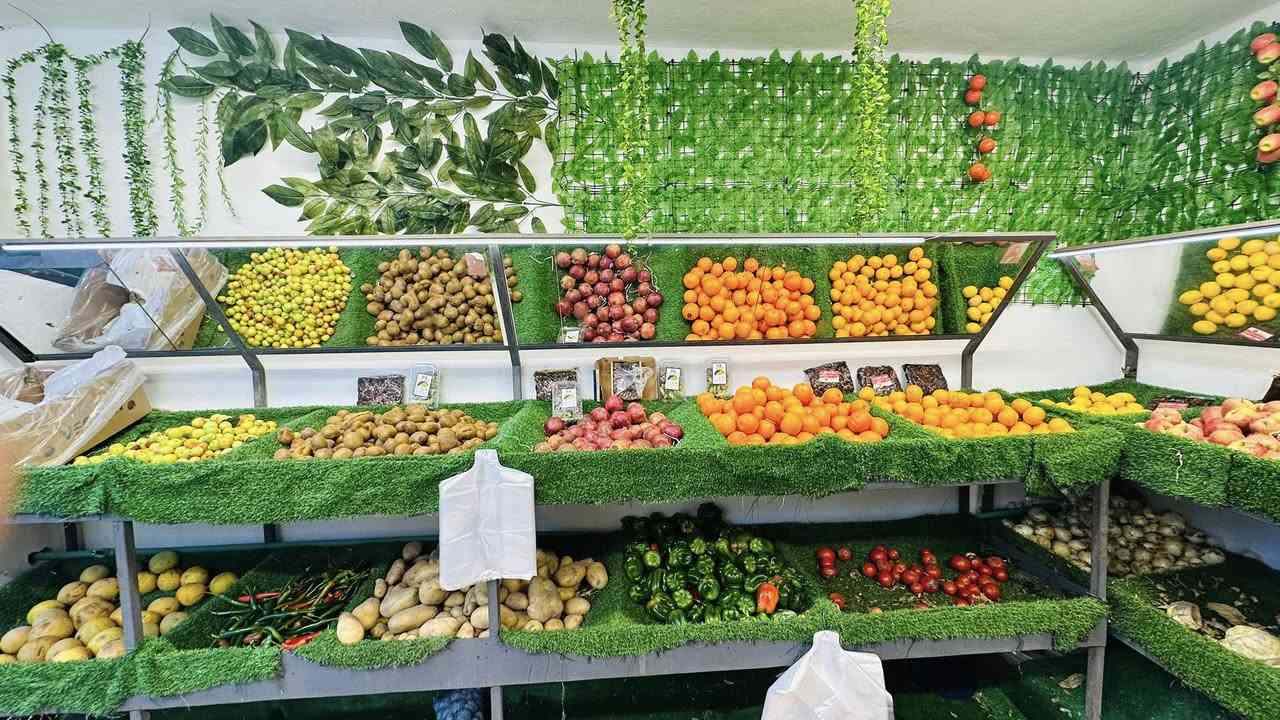 ميز مخضر  للبيع
***********
البصره القرنه
