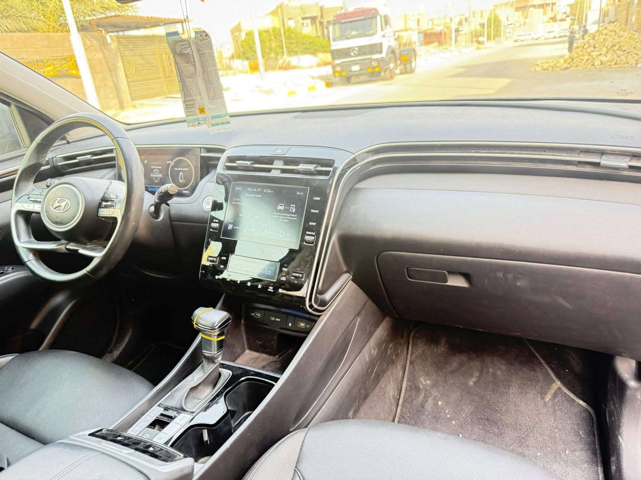 توسان موديل ٢٣فول مواصفات فتحه بالقماره كشتات جلد تدفا بالكشنات تشتغل عن بعد محرك ٢٥٠٠سياره وارد أمريكي الضربه قبق الجنطه مبدل فقط السعر ١٦٨بيها مجال بسيط مكان السياره ناصريه سوق الشيوخ ***********
