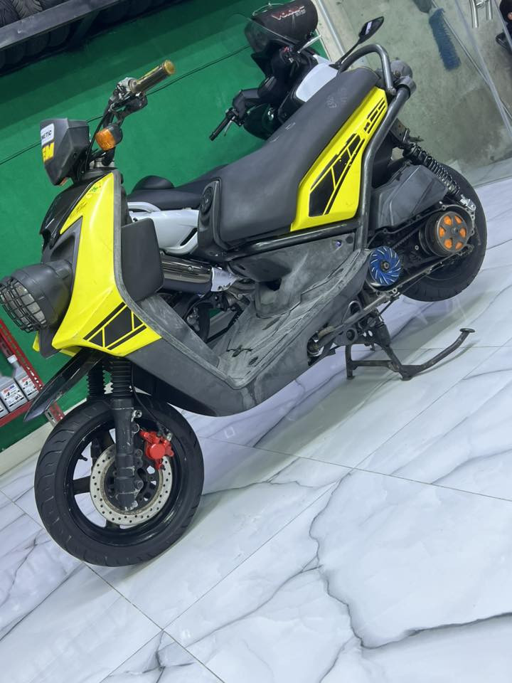 جبلي للبيع مال رمبة مو مال شارع مزودة ومكفولة من كلشي وقبق الهندر وذيل موجودات السعر 1300وبيها مجال 
***********
مكاني بغداد الدورة شارع المعلمين
