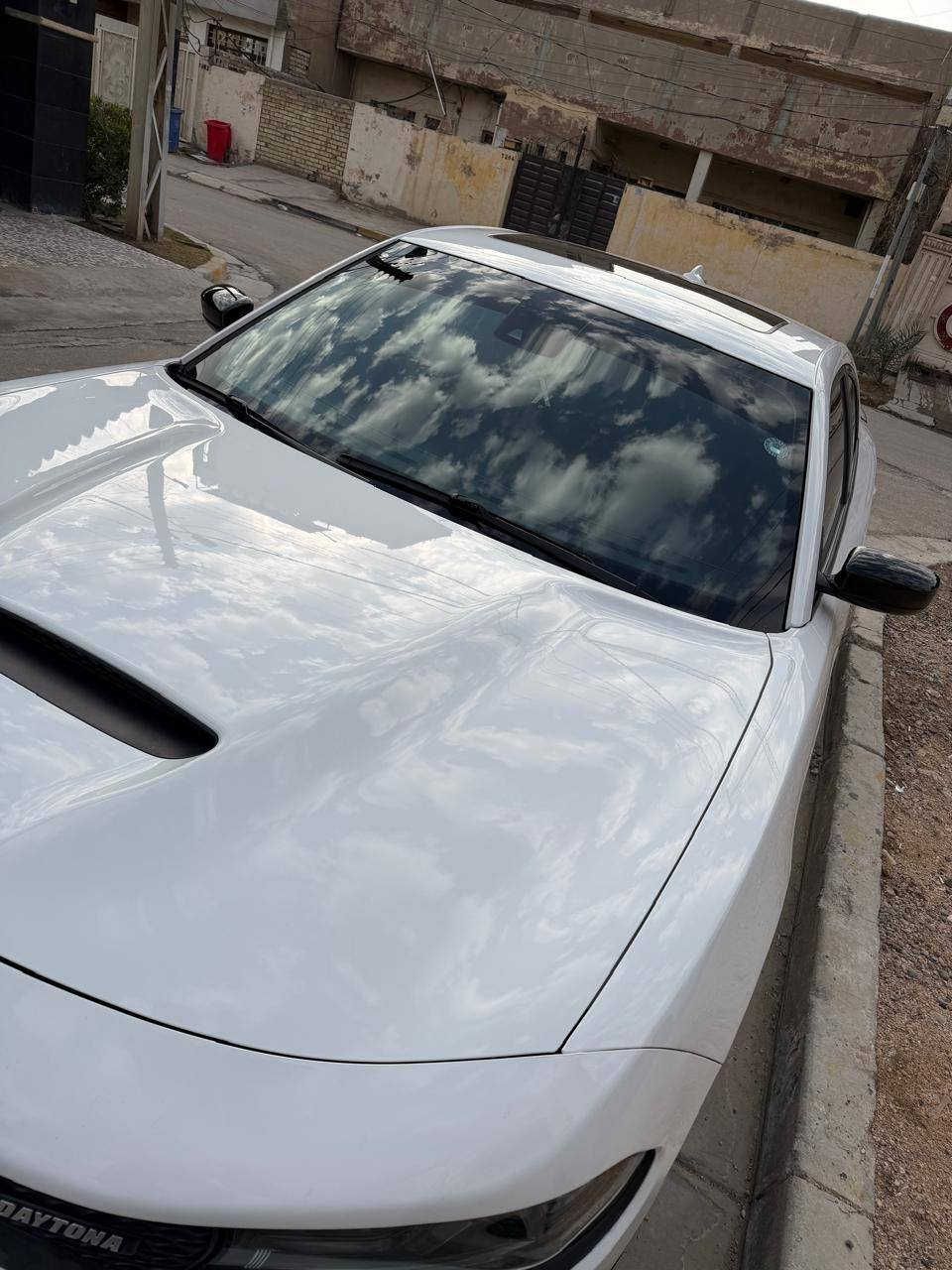 𝗗𝗢𝗗𝗚𝗘 𝗖𝗛𝗔𝗥𝗚𝗘𝗥 🥇
🔥𝗗𝗔𝗬𝗧𝗢𝗡𝗔 — 𝗟𝗔𝗦𝗧 𝗖𝗔𝗟𝗟

نوع السيارة: [ دودج جارجر دايتونا الاصدار الاخير ] 
الموديل: [ 2023 ] 
المحرك: [ V8 - 5700 ]
الگير: [ أوتوماتيك ]
الممشى: [ 54 الف ميل  ]
الحالة: [صبغ دعامية اماميه فقط وأصبعين بارد بالجاملغ  ]
لون السيارة : [ ابيض ]
رقم السيارة : [ شمالي  - تحويل مباشر  ]

[ الـــــمـــواصــفـــــات فول ]

- - مقصورة السيارة [ كشنات كنتارا حضن  ] 
- - كشنات تدفئة + تبريد وكهرباء  اماميه
- - كشنات خزن ميموري
- - شاشة كبيرة كار بلي 
- - كاميرا
- -سلايد
- - تشغيل عن بعد 
- - ويل 20 
- -  سستم صوت الباين 
- -  شيفتات ستيرن 
- - نظام سوبر تراك باك
- - حساس خلفي 
- - رادار جانبي [ نقطة عمياء ] 
- - ستيرن كهرباء + تدفئة
- دشبول خياط الجديد 
-تخم تاير جديد 
-رادر امامي 
-مبرمجة سيارة 
-اويل كاج 
-كفرات دبه وزراكه وايبس

////صيانة ////
بلكات 
نوزلات
كيس فلتر كير وهيدروليك كير 
فلتر بانزين وشوته 

هزه مالته 100%

/////ملاحظة /////
موافقة تظليل لمدة سنه بالسنوية شهر ١٢/٢٠٢٦

الموقع: [ بغداد - السيديه  ] 📍

سعر (34,500 الف دولار ) 3 شدات و خمس واربعون ورقه  
وبي مجال 

للتواصل واتس اب او اتصال : [ ***********]
