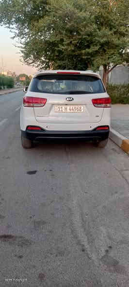 سلام عليكم سورنتو موديل 2016 بغداد  محرك 4 خمسه راكب ضربتها خفيفه جدا فقط بنيك يعني شرط لادواخل ولا ارباكات اريد مراوس بسورنتو 2022 فما فوق الاتصال ***********
