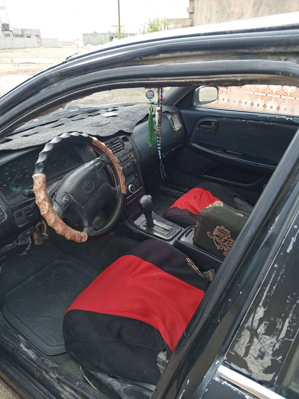 السلام عليكم  البيع سياره كرسته  مديل 93 السياره بسمي رقم نكليزي تحويل ثاني يوم  العنوان الناصريه قضاء سيد دخيل رقم تلفوني ***********
