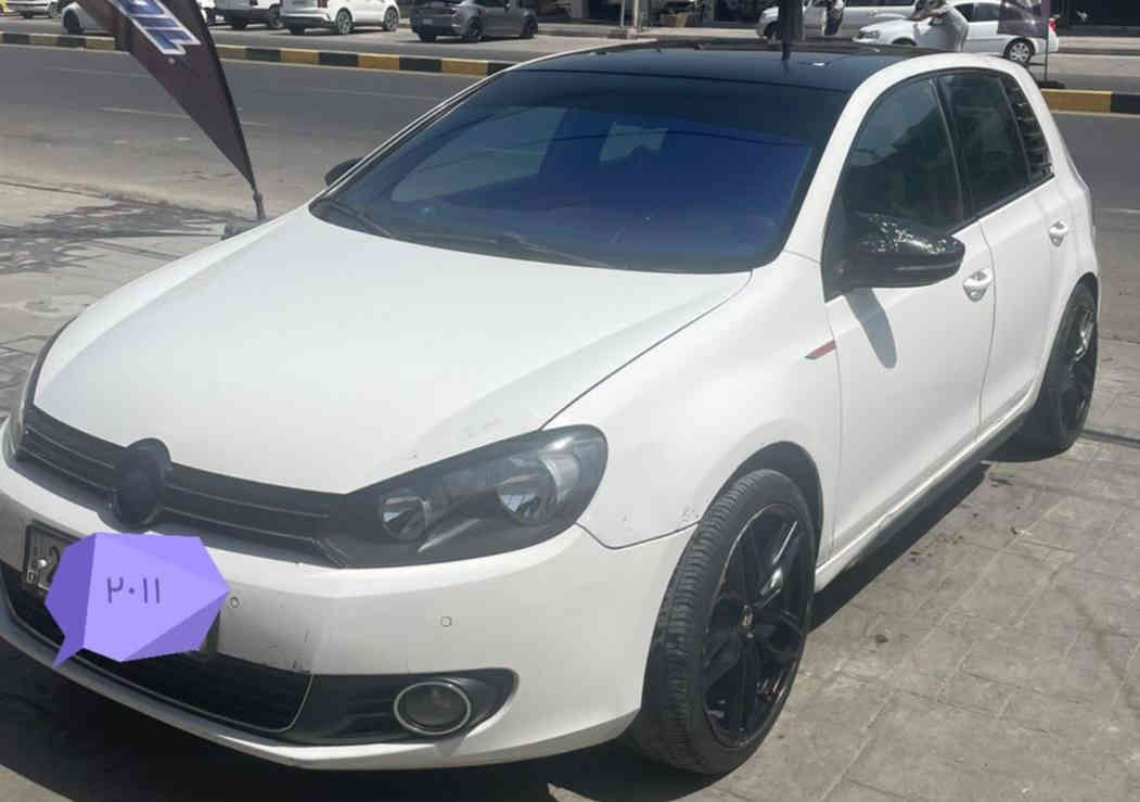 السلام عليكم
لعشاق السيارت الالمانيه الرياضيه
GOLF GTE
2011

وارد خليجي فول مواصفات واحد على واحد
محرك ٢٠٠٠ تيربو طيارة واقتصادي بشكل كير اوتو ديل كلج يعني صاروخ أرض أرض  مكفوله من كلشي من صبغ او حادث..
بيها بارد كلش خفيف الجاملغ الايسر الأمامي وشويه من البنيد أثر انفجار إطار السيارة..
سيارة جاهزة كير محرك تبريد صدر من كلشي بيها نواقص كلش قليقه تنزل من سعرها...
رقم أربيل الدولي وكالة عامة ب اسمنا شرط التحويل... 
سيارة شبابيه رياضيه وبنفس الوقت ترهم للبنات..
السيارة متواجدة في بغداد جانب الكرخ منطقه العامريه...
السعر المطلوب ٩٥ ورقه وبيها مجال بسيط جدا...
الاتصال على الرقم ***********
متواجد على الخاص أيضا.. بغداد
