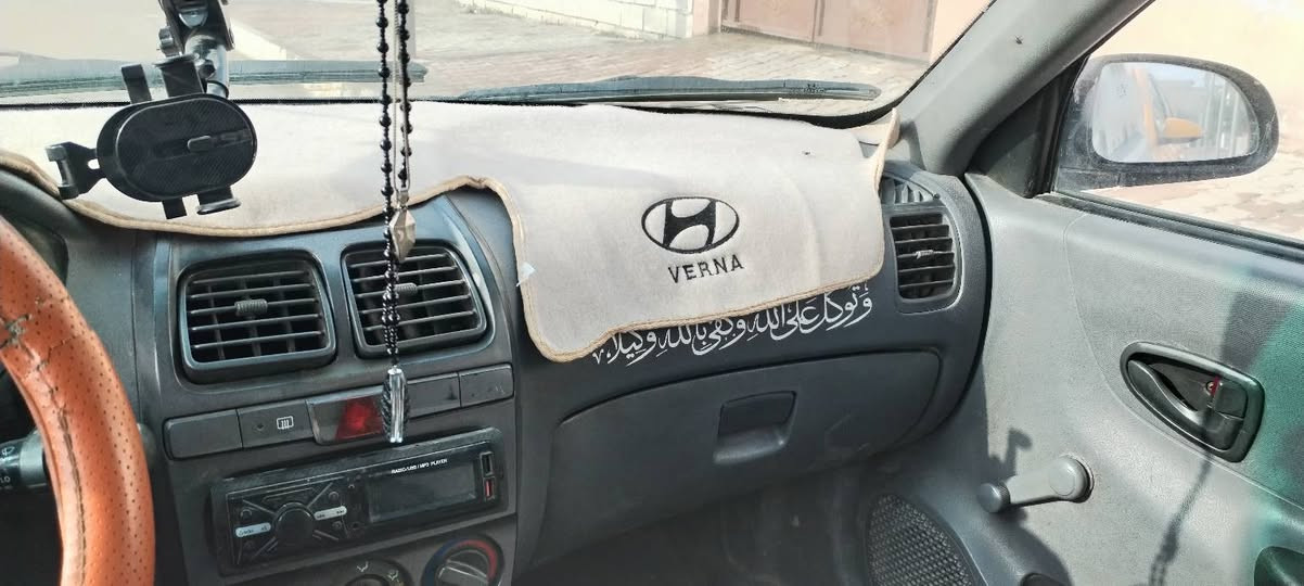 فيرنا للبيع
موديل 2000
سنويه ال 2027
رقم كركوك بيه بطاقة بانزين
السياره كامله. 
بس بيه صوت بالمحرك يحتاج تجفيت. محرك
ويحتاج صبغ بسبب الجراد
السعر 34 وبيه مجال شي بسيط


**إذا كنت صاحب هذا الإعلان وتريد حذفه لأي سبب، رجاءا أرسل رسالة إلى الدعم الفني**