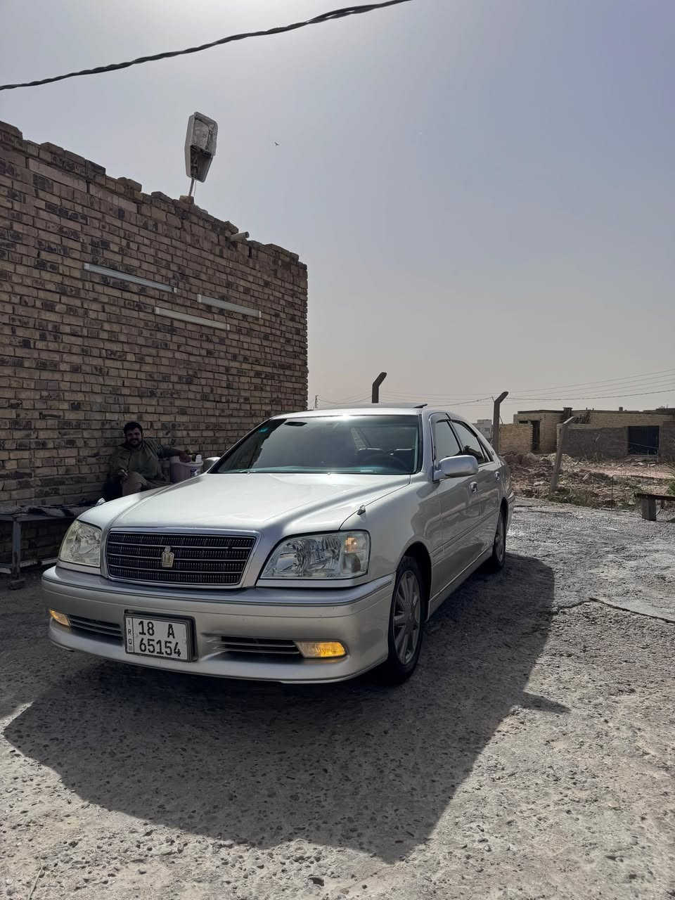 سلام عليكم  ملكه موديل 2001كفاله عامه السياره ناشفه وحلوه ولونه سلفري رقم بابل انكليزي قرار 48🫡✈️
المواصفات 

1-اربع دكم ✈️

2-السياره فتحه ❤️

3-ديفور الجبير ✈️✈️

4-تبريد خلفي 🥶🥶

5-شاصي 75🤩

6-ويل نفطي اصلي 🧐

7-برده خلفيه 🤔

8-كرستال اصل ✈️

9-تحكم ستيرن وكهرباء 🧿

10-اربع كشنات كهرباء 

11-كشنات جلد 

12-داخل بيجي 

السياره مداور ثاني يوم بسمك السعر 155وبيه مجال لشرايه 
للاستفسار الرقم ***********
