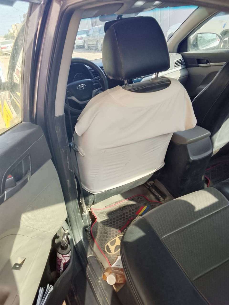 الموديل ٢٠١٨ وارد بنيد وجاملغ والباب خلف السايق نصف صبغ
١٢٠ مع المجال وهذا رقمي ***********
