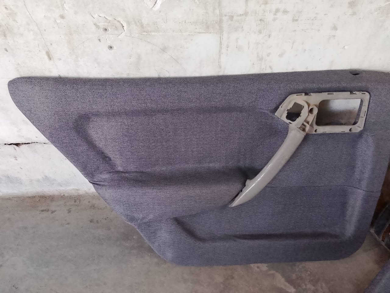 تغليف بطاين فكترا 40الف اربع بيبان كركوك ***********
