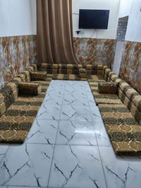 كنب • مستخدم قليل