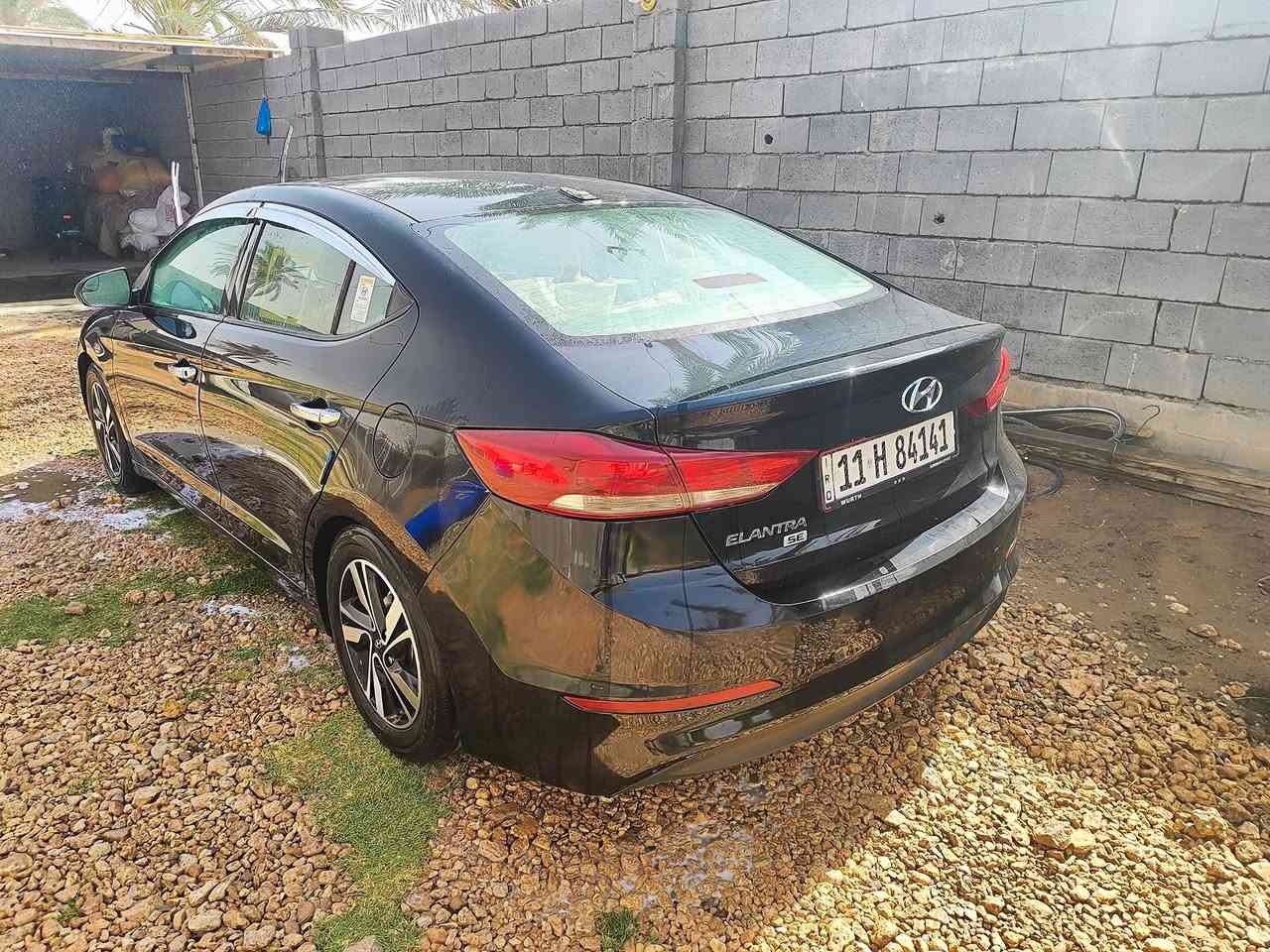 السلام عليكم
النترا 2017وارد امريكي البنيد مصبوغ وقبق الجنطه مبدل وبيها مكانات بارد كير ومحرك مكفول 
السعر 118 مكاني بغداد ابو غريب 
***********
