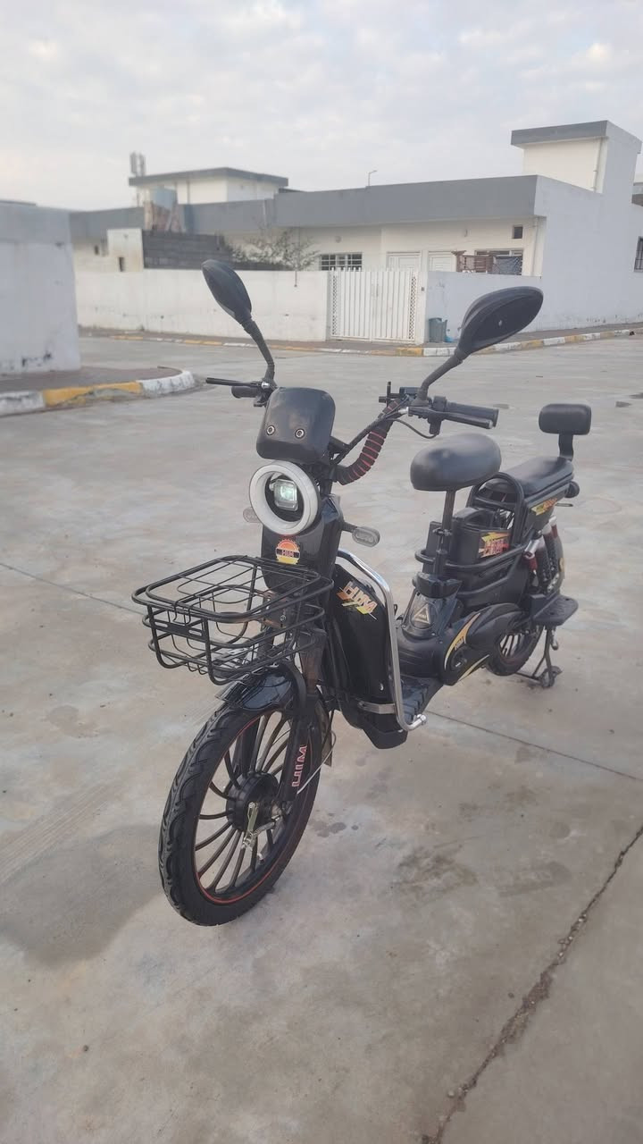 السلام عليكم بيسكل🚲 شحن للبيع موديل2025 سرعه 99💯4نمر تيرات جديد  ليت زينون كامل مكمال💯 بك ليت شقال شحنه جديد5بطريات جديد بيسكال🚲 فوللل نضافه دبالاشاره السعر 300او بي مجال للشراي خابر او ادلل ***********مكاني
