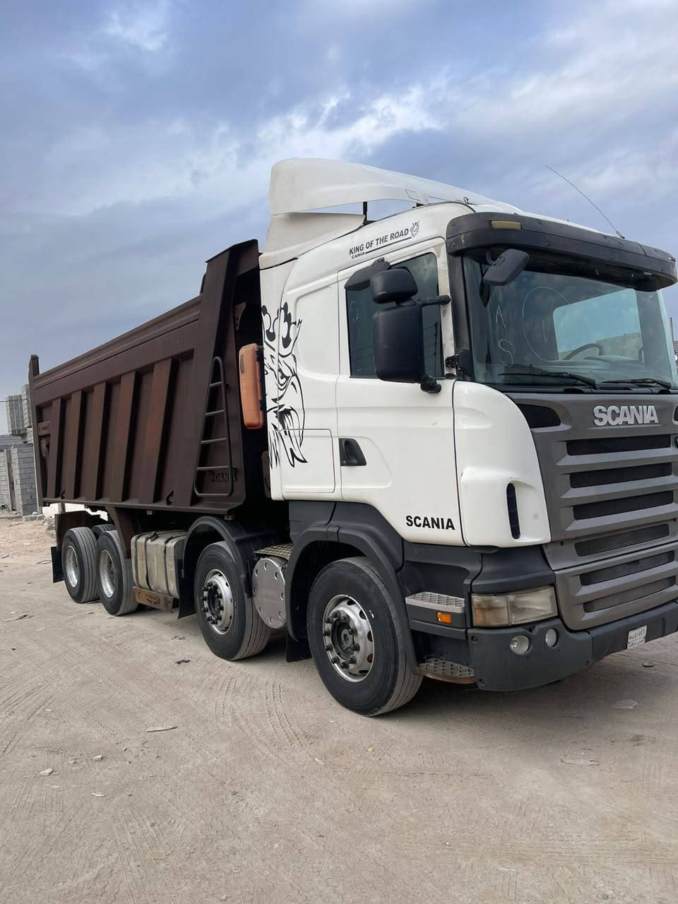 السلام عليكم   سياره عكرب بلادي منافيس ٢٠١٠ مكينه ٤٢٠ انجكسن كير  ١٠٠٠  كلج اوتماتيك  مجموعه ورده تخم تاير  جديده  كل نقص مابيها عنوان بصره  ***********
